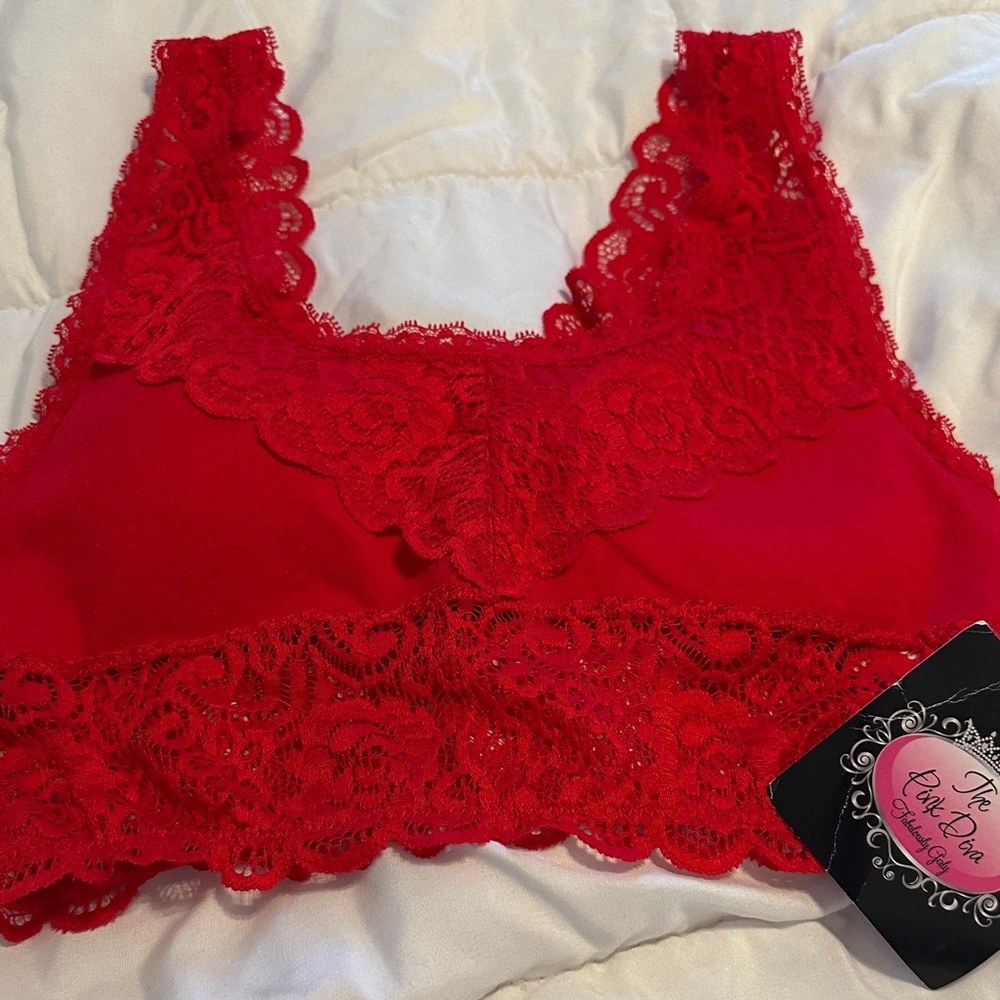 Lace Bralette in Red